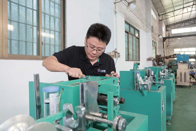 Máy tái chế nhựa thải ép đùn Máy tạo hạt phế liệu chai PET 0